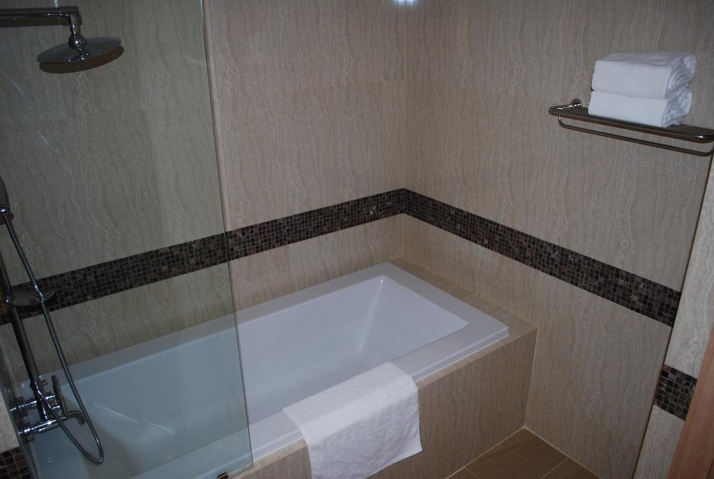 The Cliff Residence Condoパッタヤー 部屋 写真