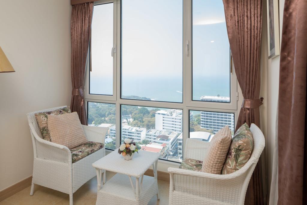 The Cliff Residence Condoパッタヤー 部屋 写真