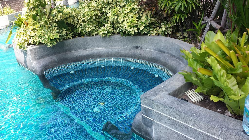 The Cliff Residence Condoパッタヤー エクステリア 写真